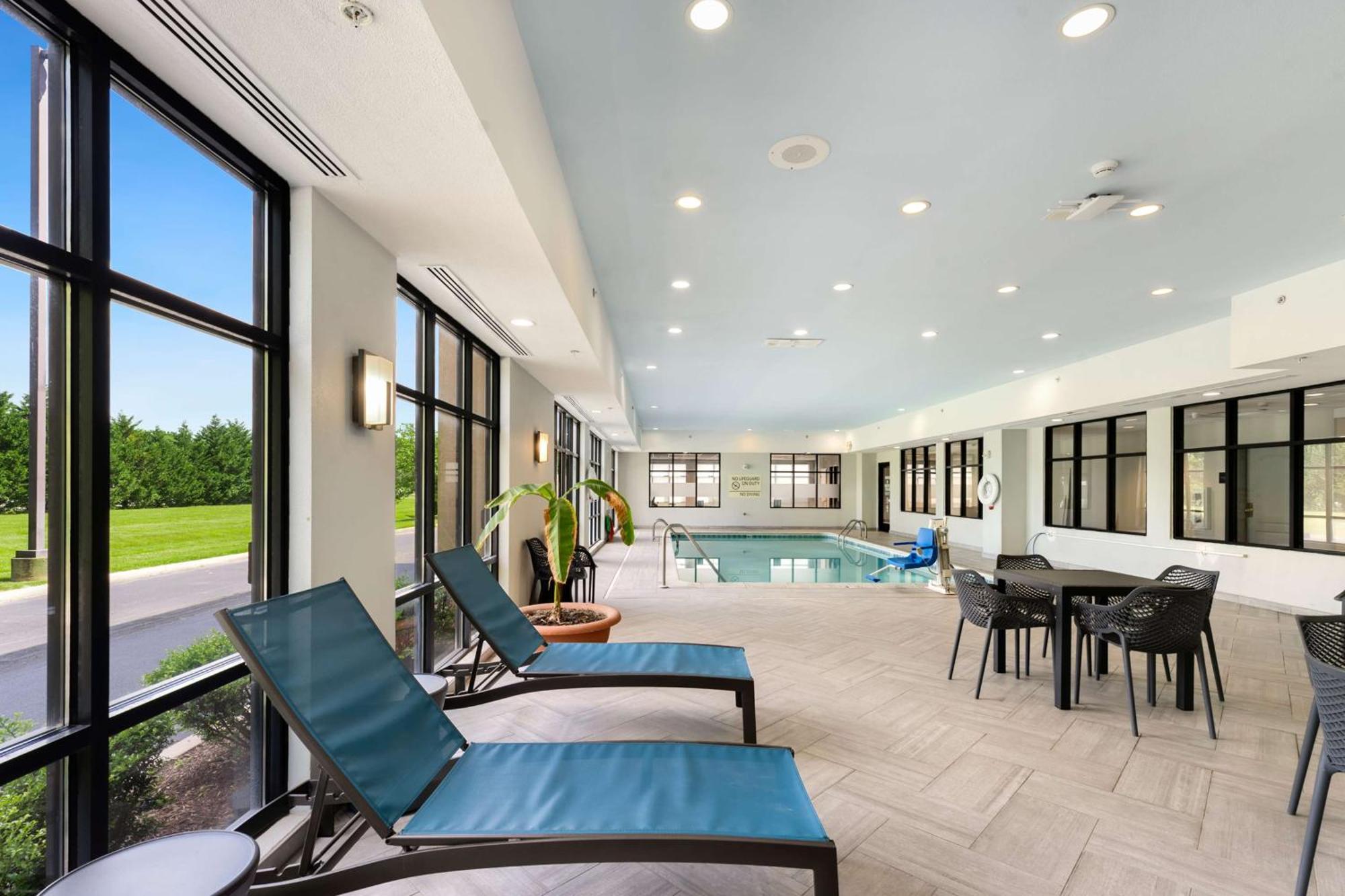 Hampton Inn Milford Exteriör bild