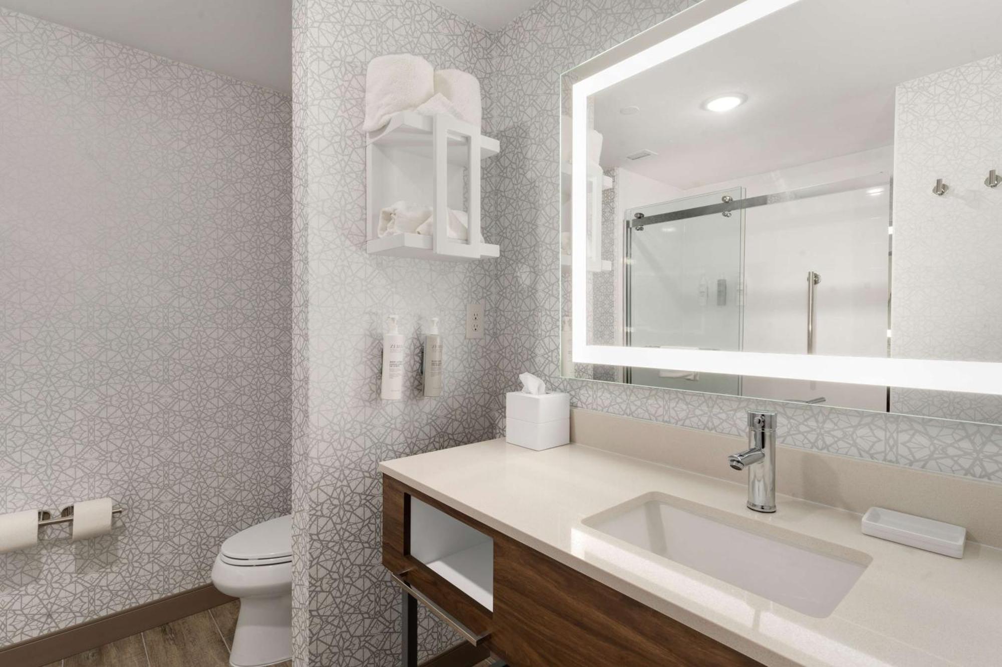 Hampton Inn Milford Exteriör bild